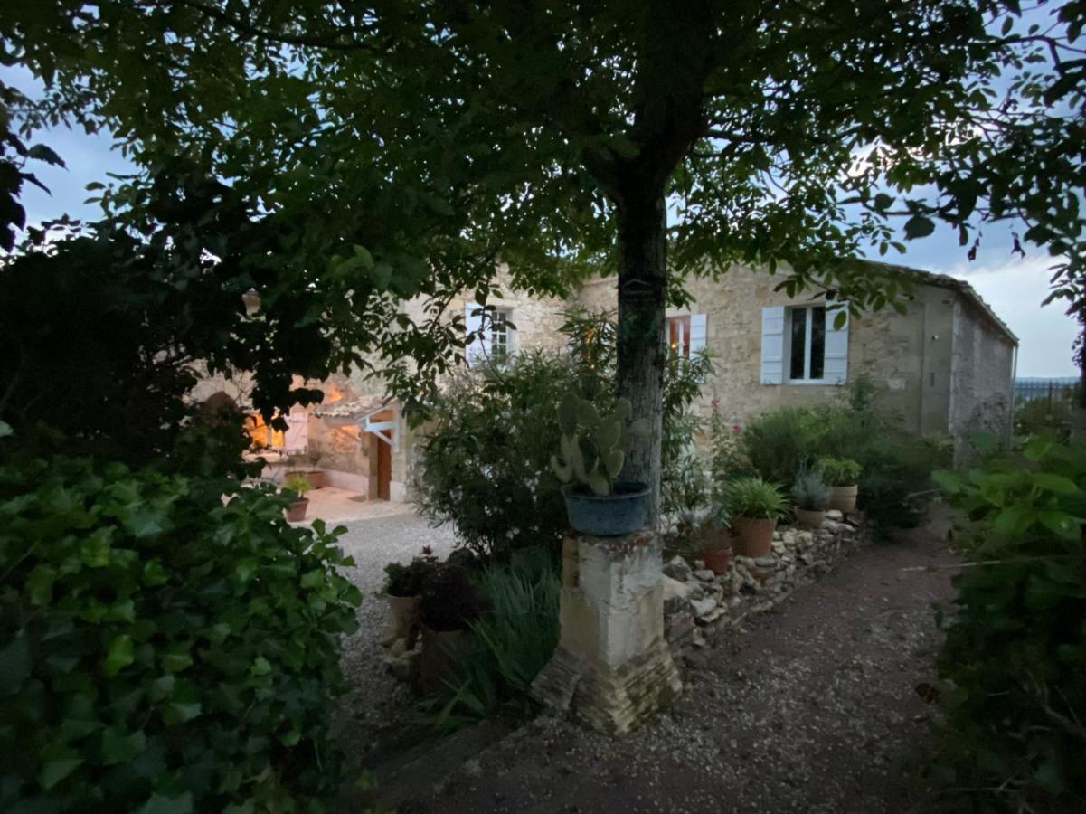Le Prieure De Saint Pierre Saint-Pey-de-Castets Exterior foto