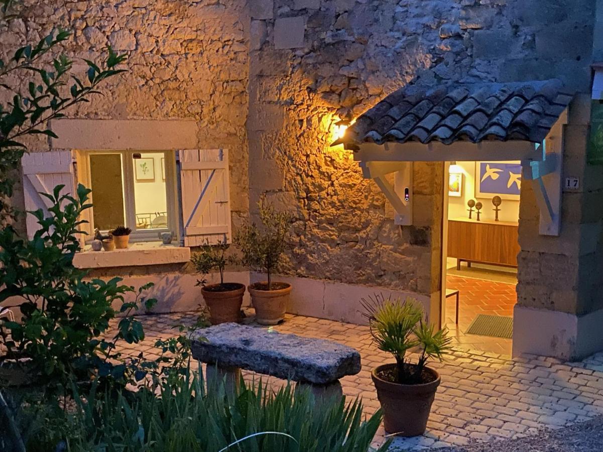 Le Prieure De Saint Pierre Saint-Pey-de-Castets Exterior foto